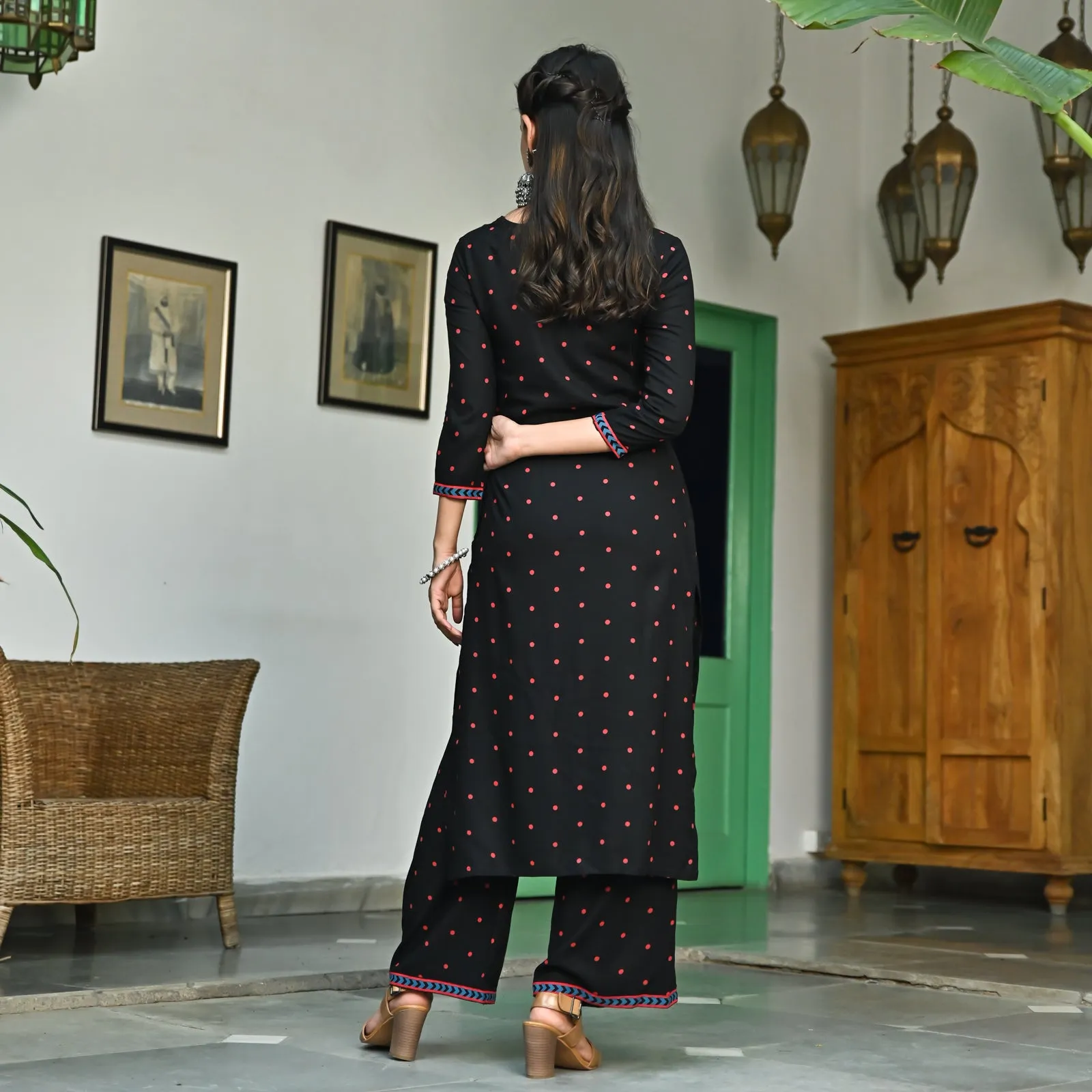 Black V Neck Polka Kurta Pant Co-ord Set