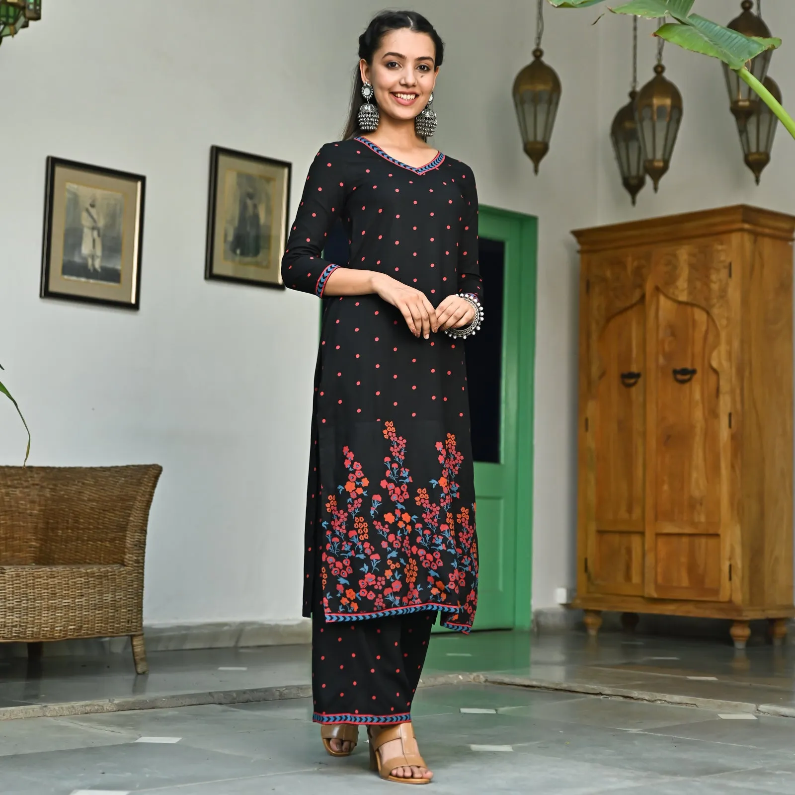 Black V Neck Polka Kurta Pant Co-ord Set