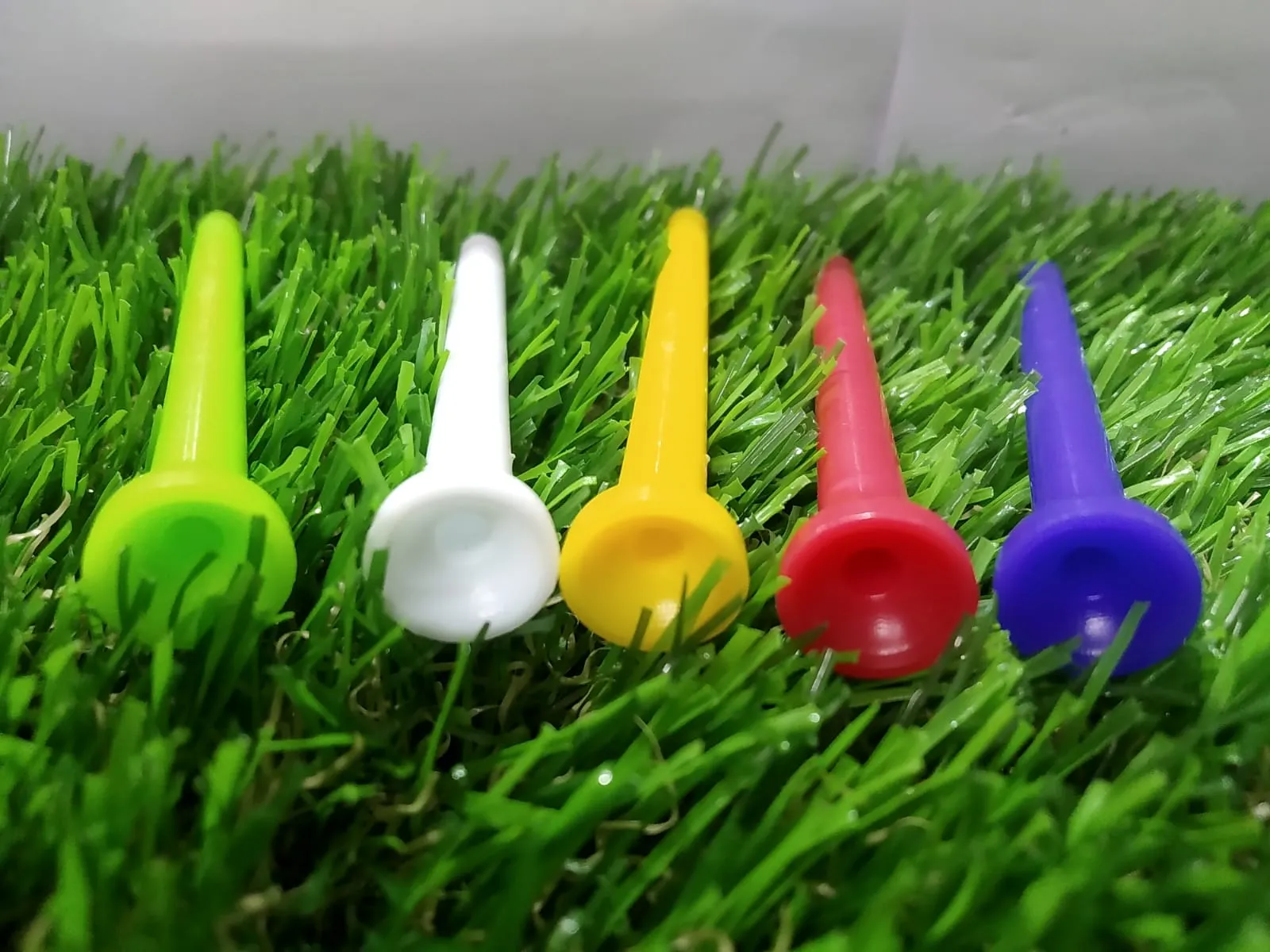 GolfBasic Bullet Golf Tees (4 Sizes)