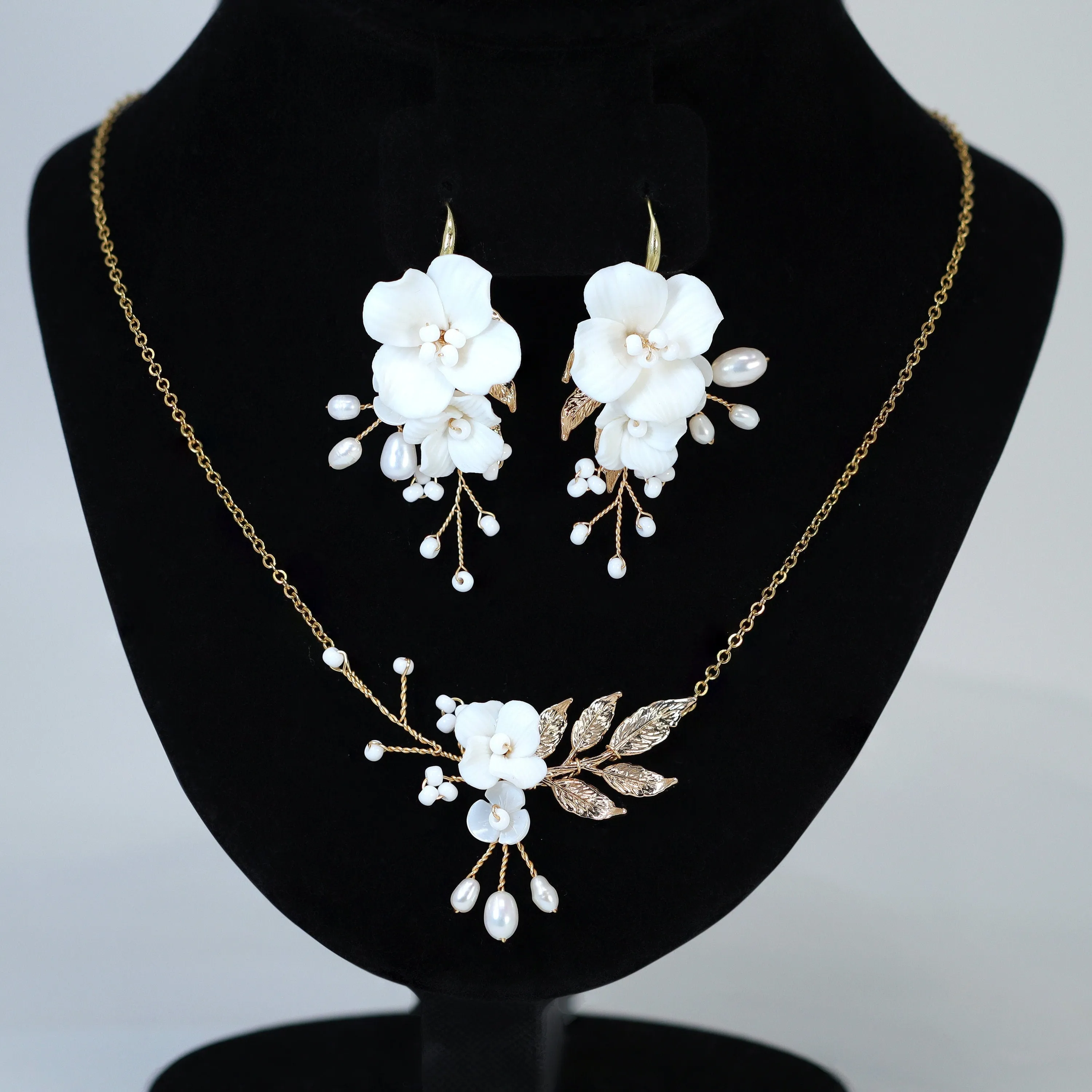 Natural Cultured Freshwater Pearl White Flower Necklace Set, Long Bridal Jewelry Pearl Bridal Earrings and Necklace Statement Earrings