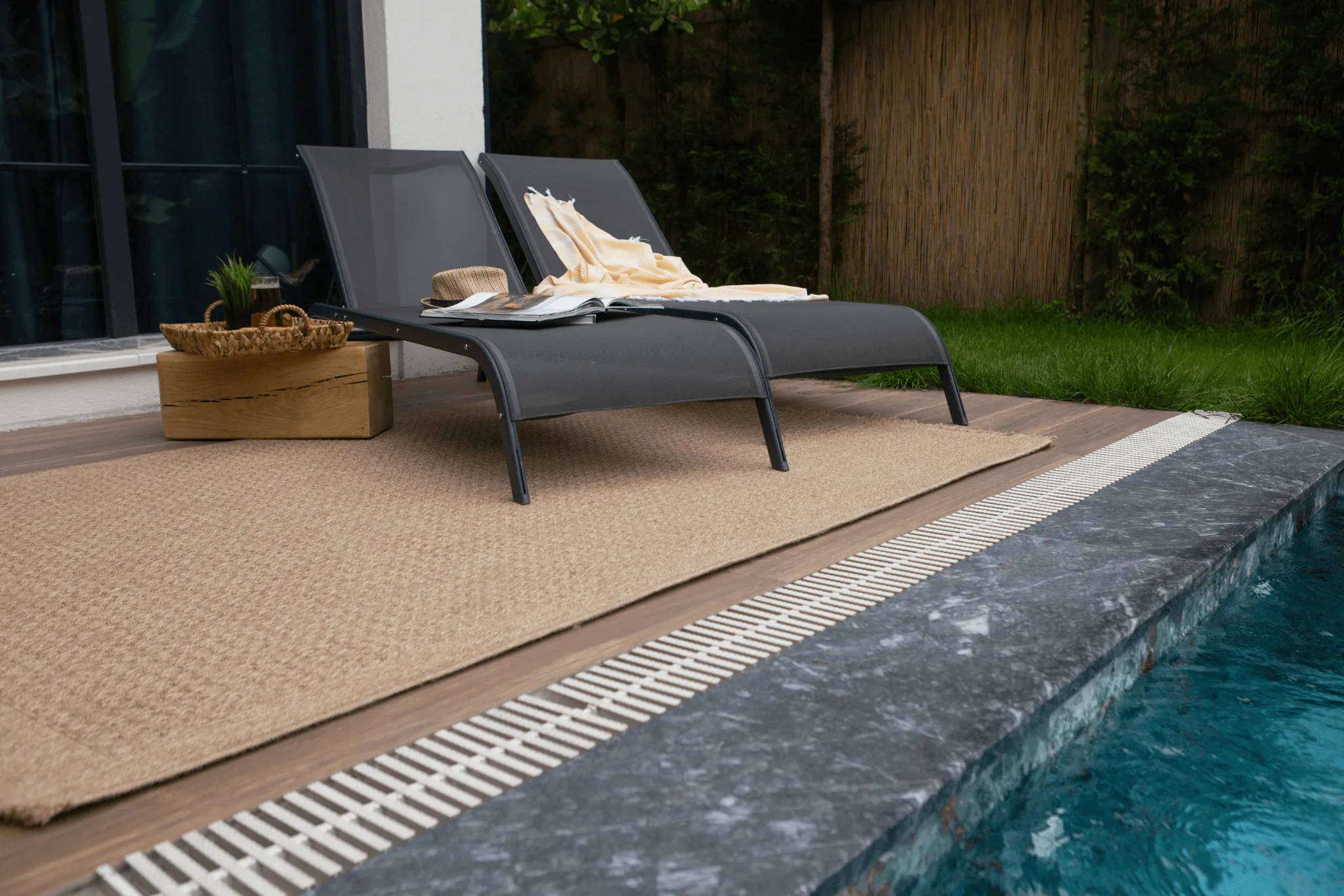 Nature Outdoor Rug Neutral | 5000N