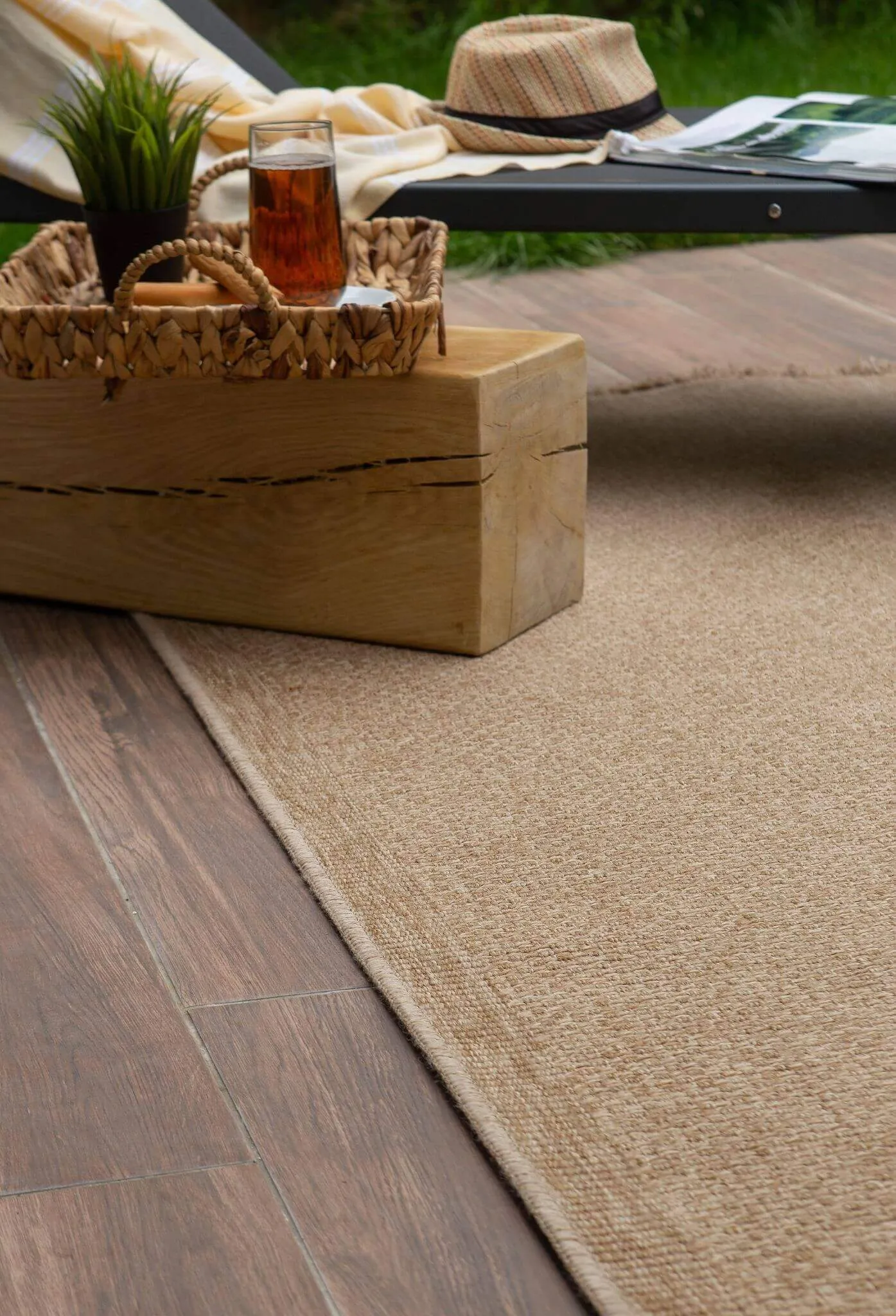 Nature Outdoor Rug Neutral | 5000N